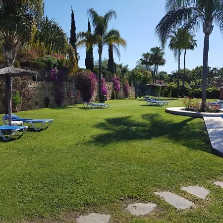 Puerto Banus La Alzambra - Vasari * マルベーリャ