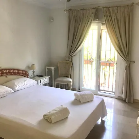 Villa Puerto Banus La Alzambra - Vasari *