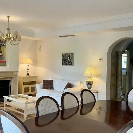 Villa Puerto Banus La Alzambra - Vasari *