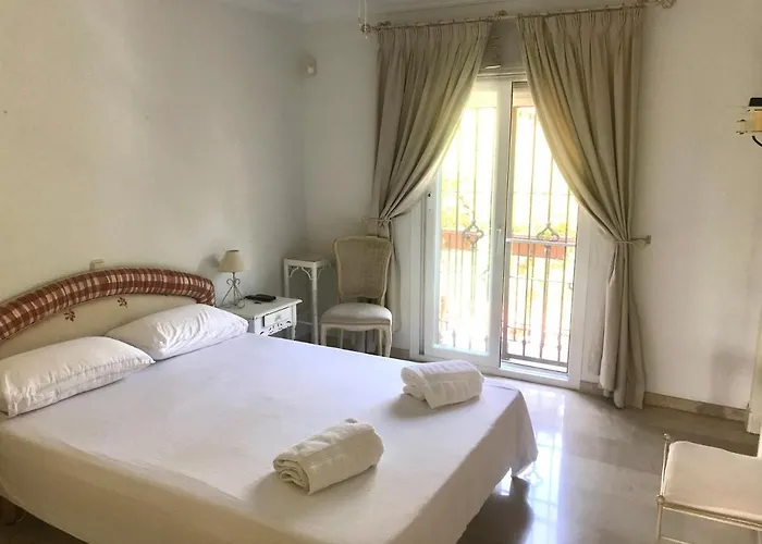Villa Puerto Banus La Alzambra - Vasari *